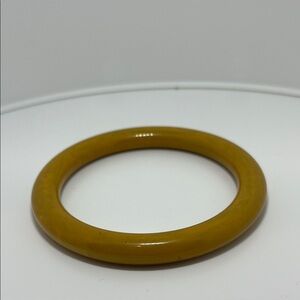 vintage Bakelite bangle bracelet